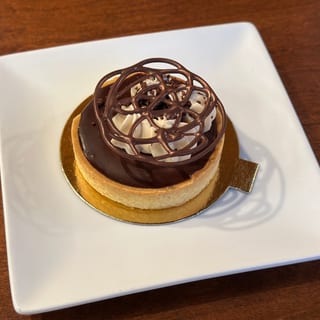 Salted Caramel Chocolate Tart